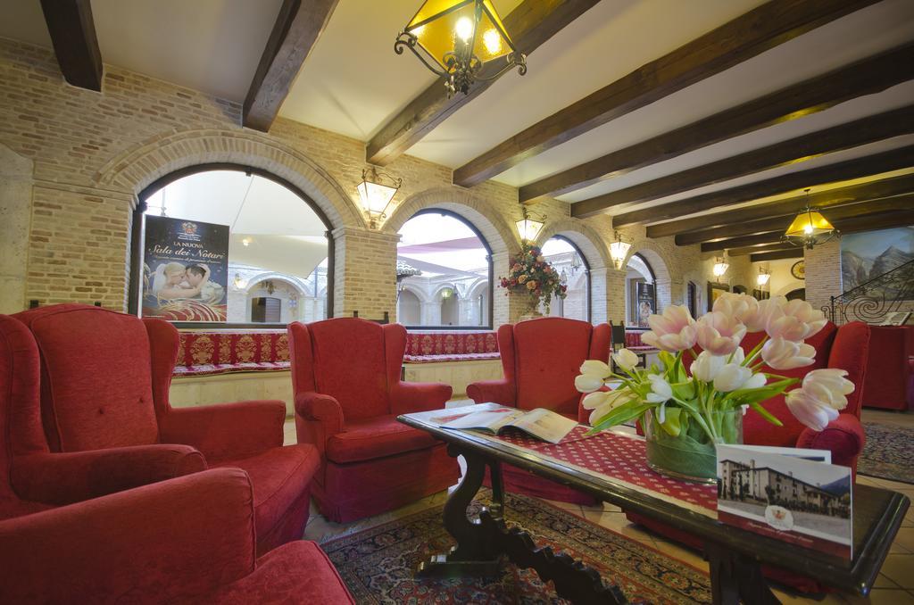 Le Gole Ristorante & Resort Celano Eksteriør billede