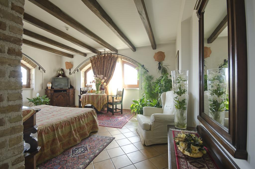 Le Gole Ristorante & Resort Celano Eksteriør billede